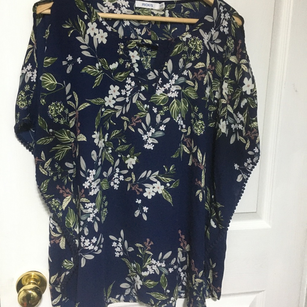 Ricki's Navy Floral Blouse
